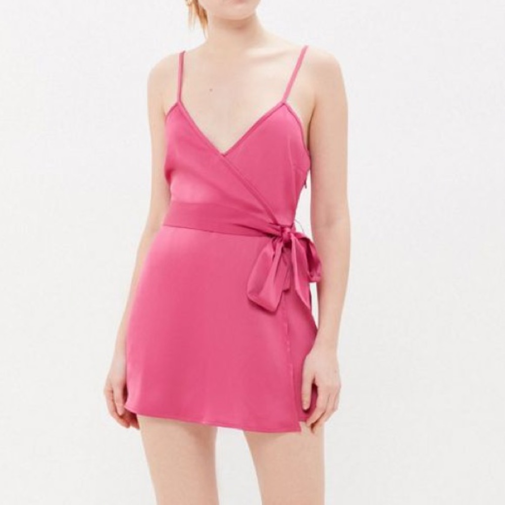 urban outfitters NWT satin wrap romper 💝
